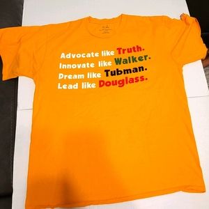 Graphic Tee 100% cotton Size L